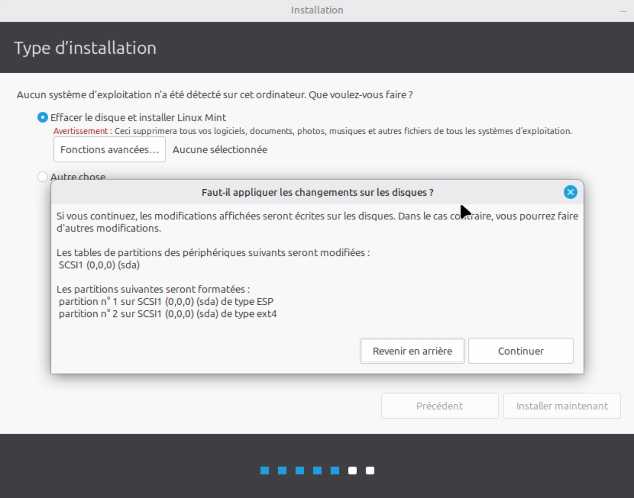 copie des fichiers en cours, écran « Bienvenue à Linux Mint »